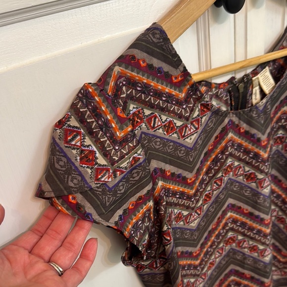 Japna Short Sleeve Blouse. Size M. - Picture 6 of 6